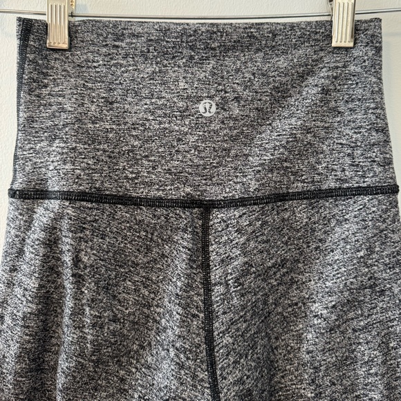 Lululemon Wunder Under High Rise Crop *23 w/luon fabric in heather - size 4 - Picture 9 of 13